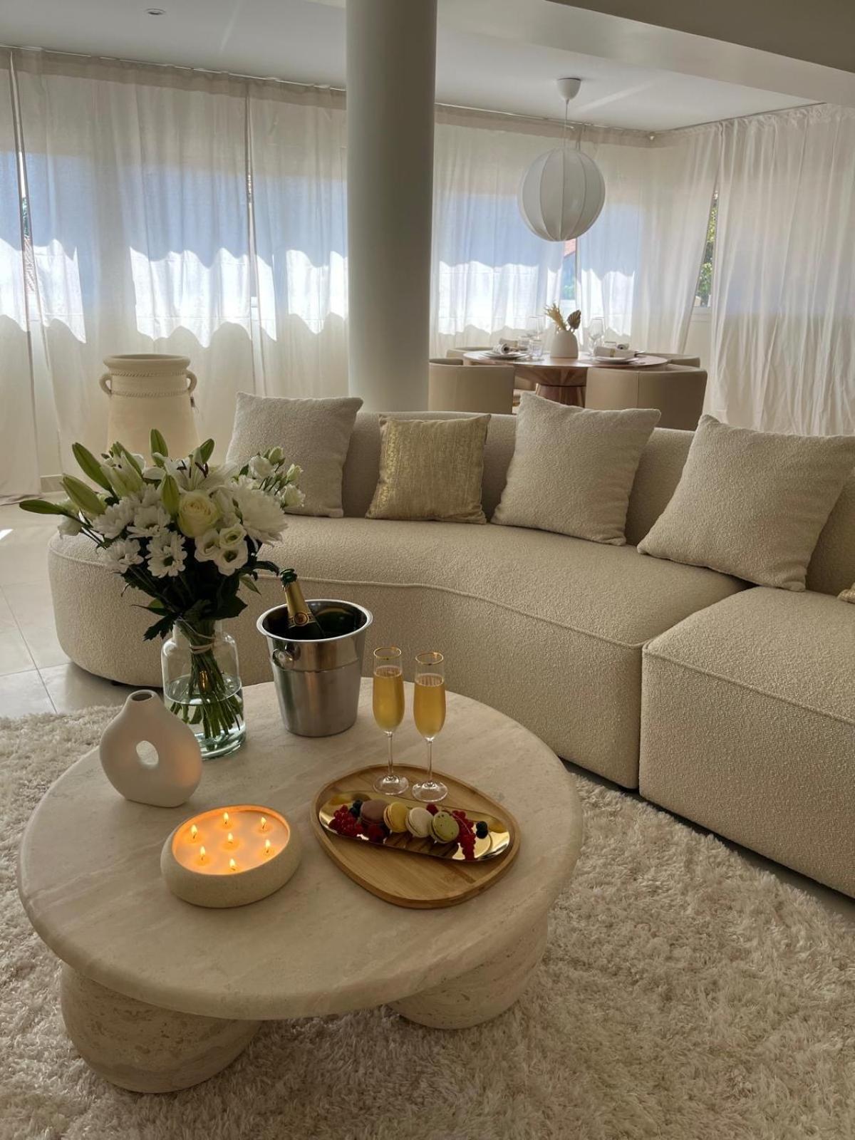 Suite L Ecrin Арл Екстериор снимка